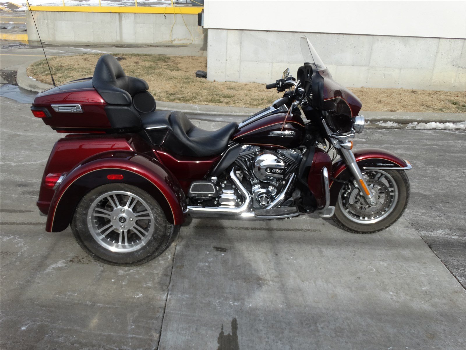 Pre Owned 2014  Harley  Davidson  Trike  Tri Glide Ultra 