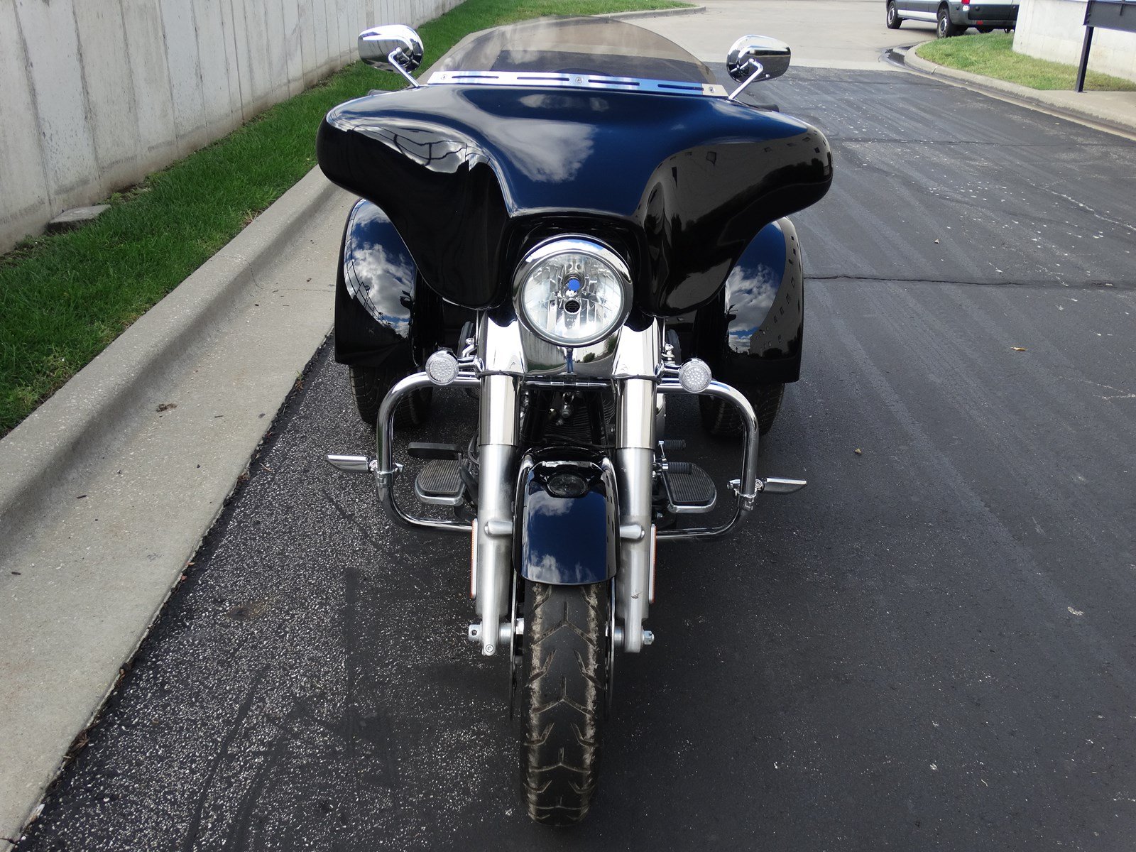 Pre-Owned 2016 Harley-Davidson Trike Freewheeler FLRT Trike In Olathe # ...