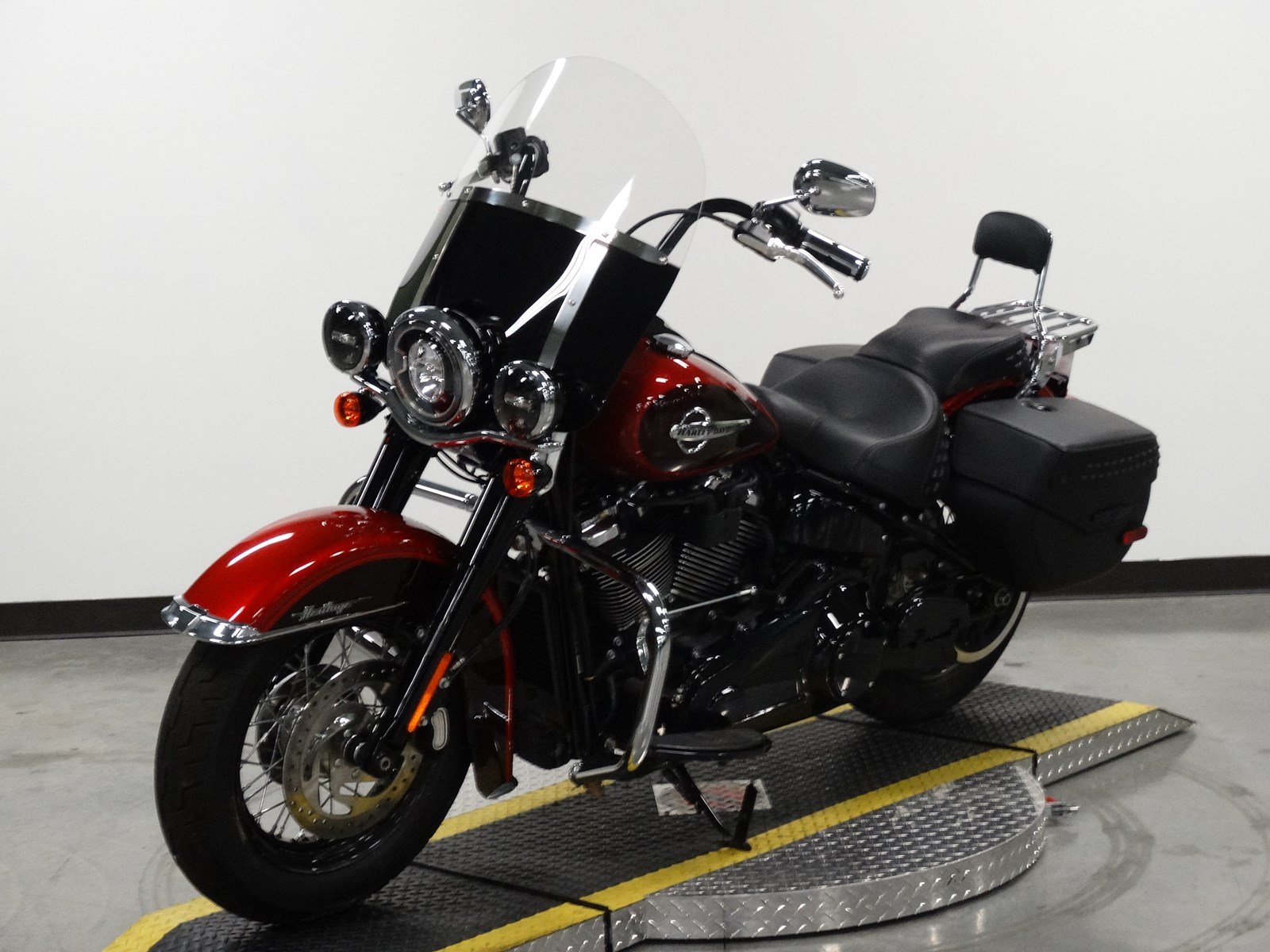 Pre-Owned 2019 Harley-Davidson Softail Heritage Classic ...