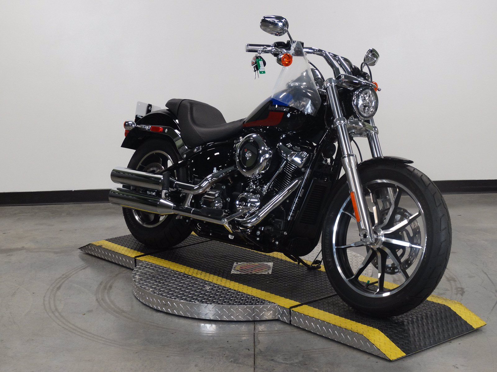 Harley 2018. Harley Davidson Softail Low Rider. Harley Davidson Dyna Low Rider 2018. Harley Davidson Softail Lowrider. Harley FXLR.