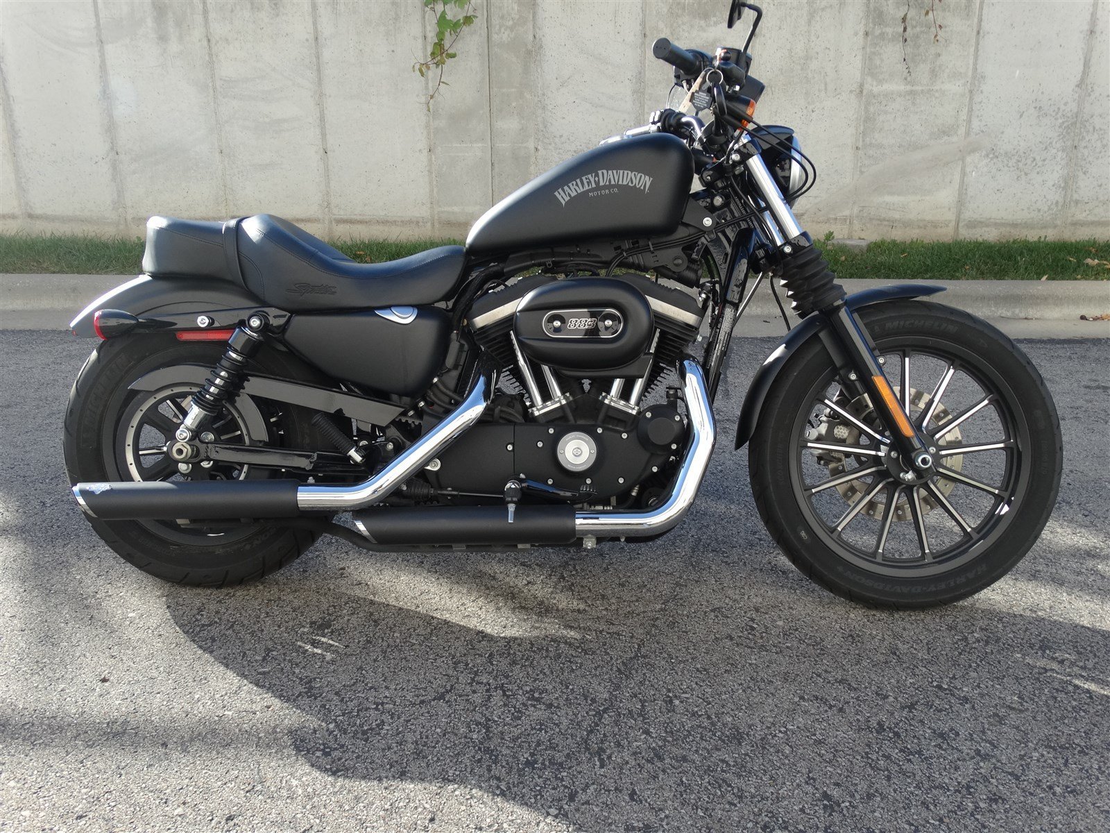 Pre-Owned 2014 Harley-Davidson Sportster Iron 883 XL883N Sportster in ...