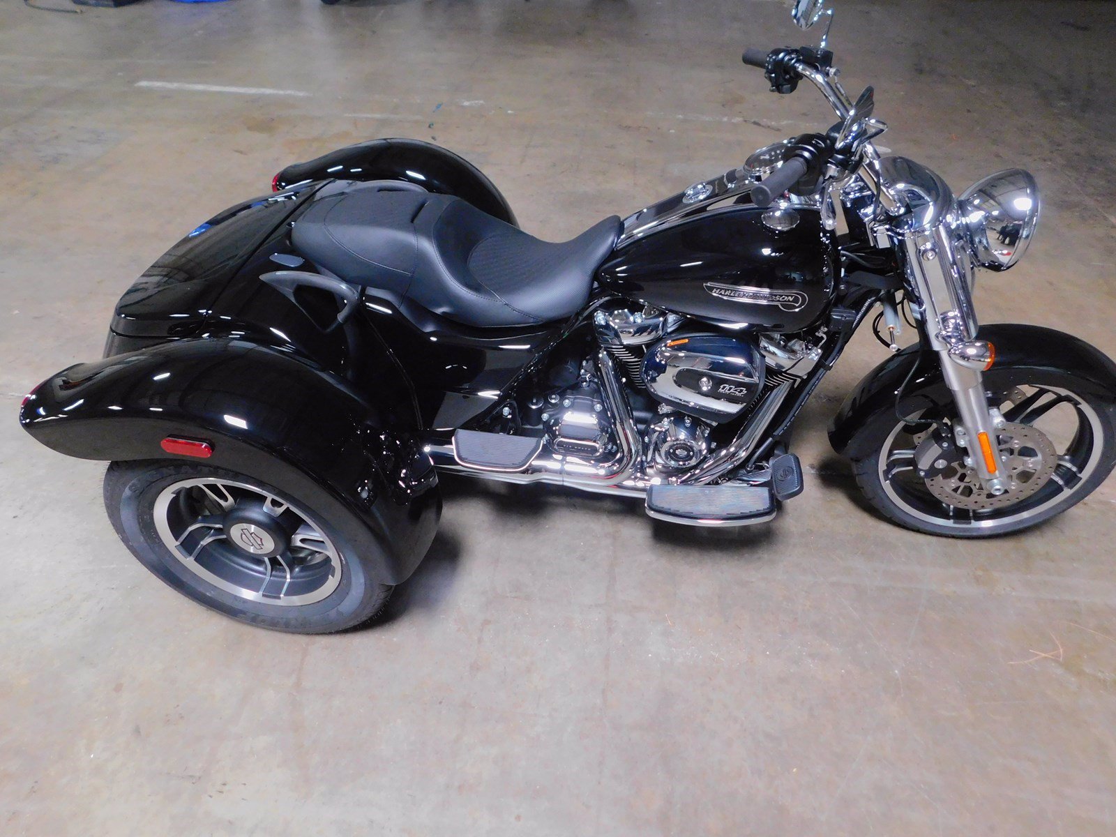 New 2019  Harley  Davidson  Trike  Freewheeler FLRT Trike  in 